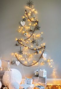 Fairy lights Christmas Tree | 10 Last Minute DIY Christmas Decorations | Expressing Life